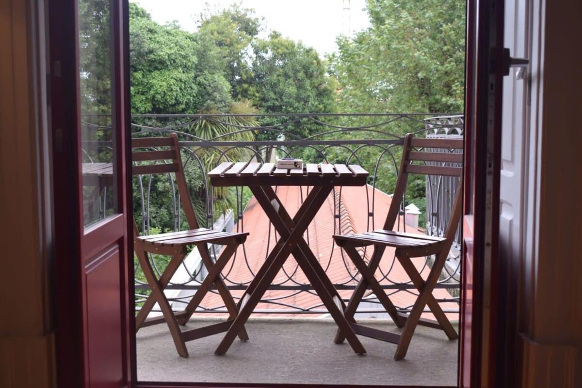 Liiiving In - Vintage Balcony Apartamento